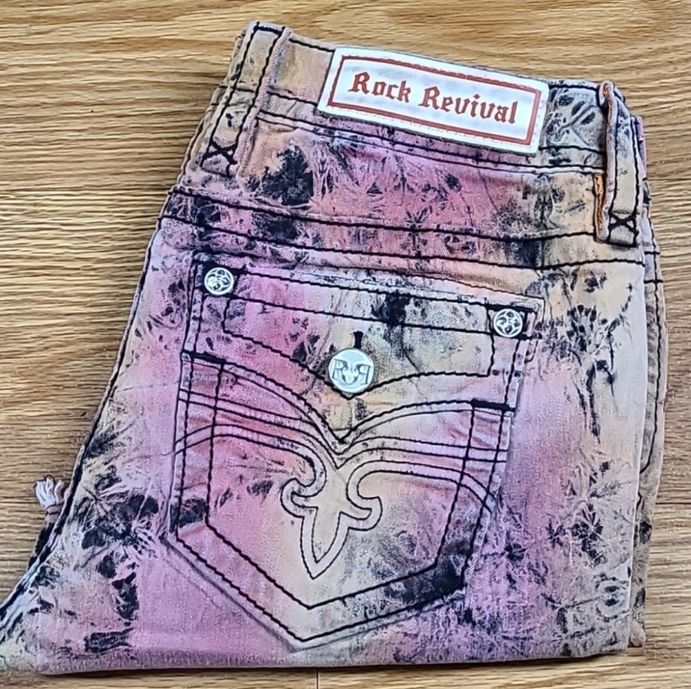🎸HTF!!🤘ROCK REVIVAL ALIVIA COLLECTORS EDITION SHORTS Size 28